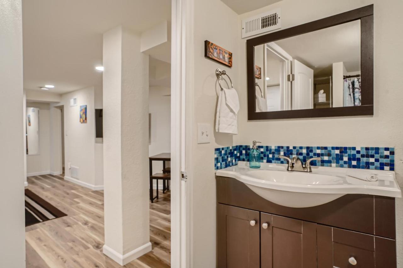 Sloans Lake Getaway - Basement Apartment Near Broncos And Downtown Denver Лейкуд Екстериор снимка